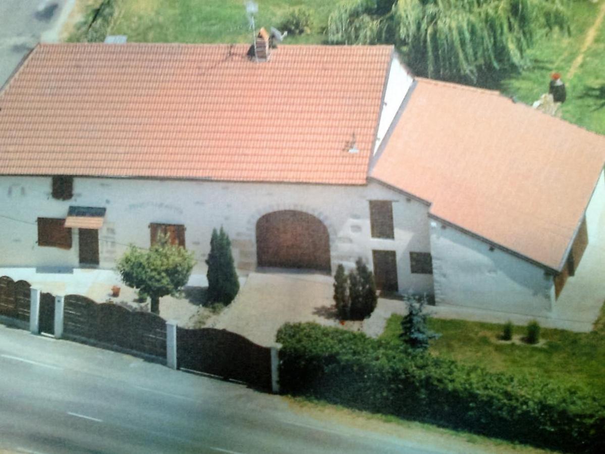 Studio A La Campagne Dans Corps De Ferme Renovee Chancey Bagian luar foto